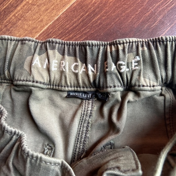 American Eagle Outfitters Camouflage Jogger Pants - Picture 2 of 10